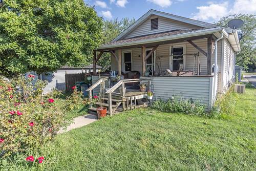 806 Woods, Joliet, IL 60436