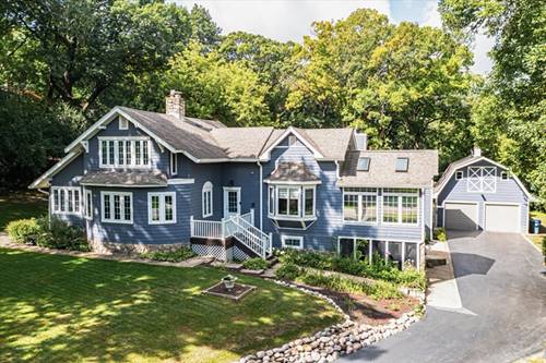 25440 N Wagon Wheel, Barrington, IL 60010