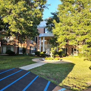 5300 Carriageway Unit 206, Rolling Meadows, IL 60008