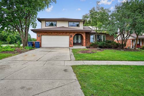 7501 Cambridge, Darien, IL 60561