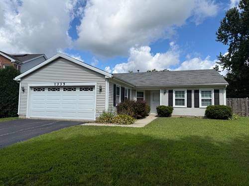 1335 Fountain Green, Crystal Lake, IL 60014