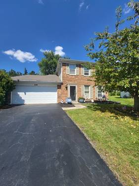 640 Stafford, Roselle, IL 60172