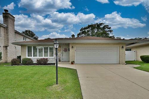 2634 S Stratford, Westchester, IL 60154