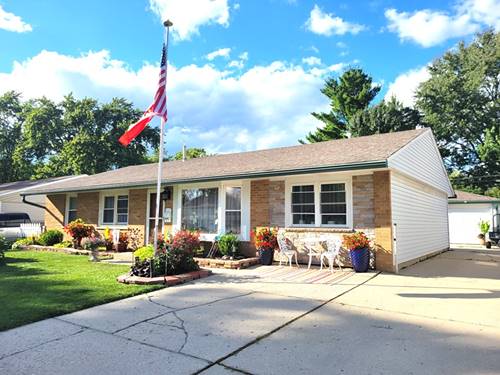 804 Oriole, Streamwood, IL 60107