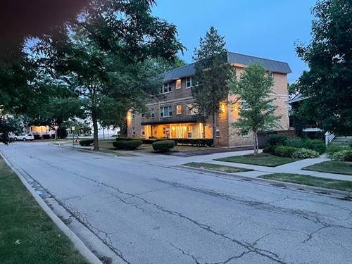 303 W Park Unit 2, Arlington Heights, IL 60004
