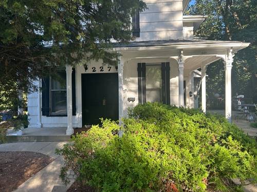 227 N 1st Unit 227-front, Geneva, IL 60134