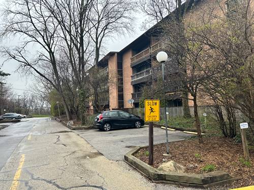 5500 Hillcrest Unit 129-1L, Lisle, IL 60532