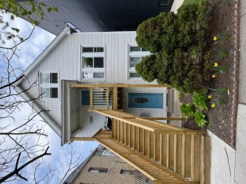 2310 W Winnemac Unit 1, Chicago, IL 60625