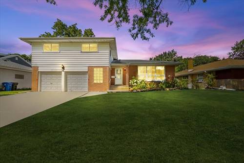 300 S We Go, Mount Prospect, IL 60056