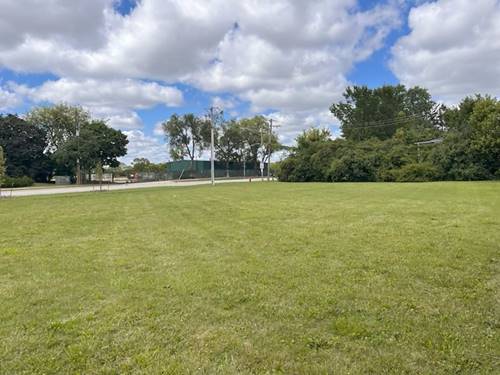 617 N Wilke, Arlington Heights, IL 60005