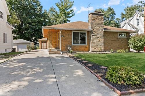 827 N 11th, Dekalb, IL 60115