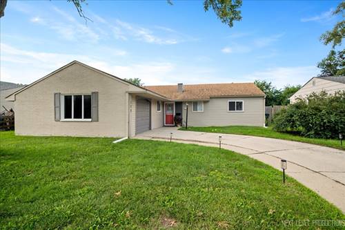 172 Vantroba, Glendale Heights, IL 60139