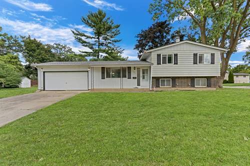 18758 W Highfield, Gurnee, IL 60031