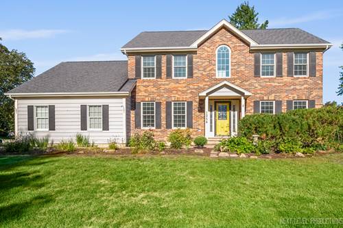1254 Croydon, Geneva, IL 60134