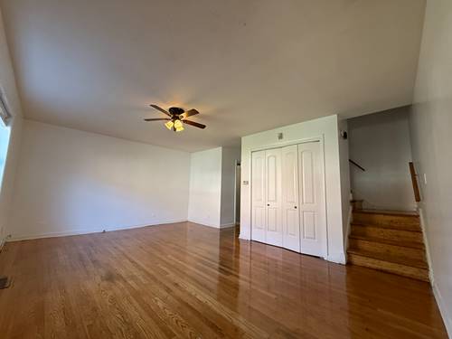 1405 W Touhy Unit E, Chicago, IL 60626
