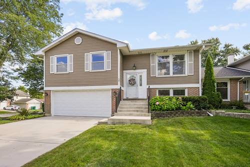 147 Majestic, Lombard, IL 60148