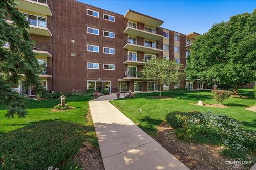 5300 Walnut Unit 18C, Downers Grove, IL 60515