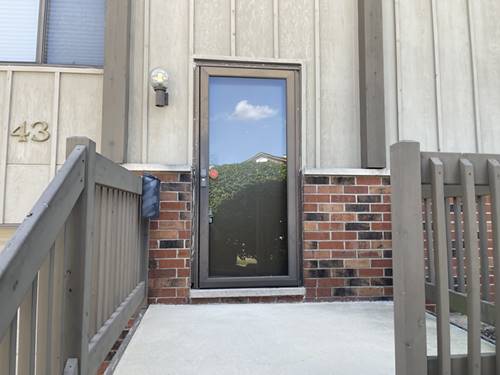 43 Portwine Unit 0, Willowbrook, IL 60527
