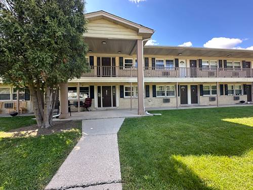 821 Bode Unit 15, Elgin, IL 60120