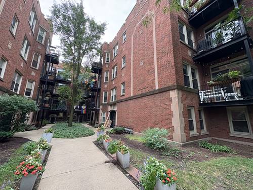 1649 W Pratt Unit 1A, Chicago, IL 60626