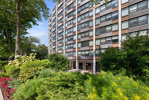 1630 Sheridan Unit 2F, Wilmette, IL 60091