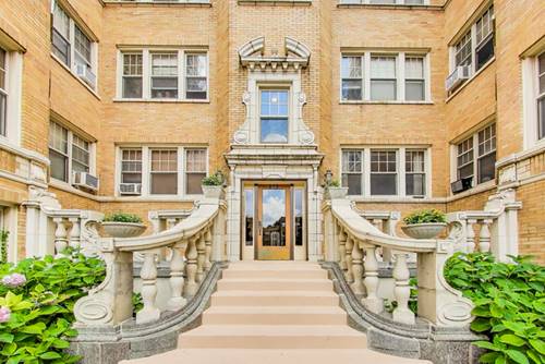 243 Washington Unit 3A, Oak Park, IL 60302