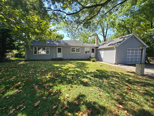 901 E Krage, Addison, IL 60101