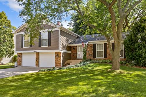 1021 Abbey, Crystal Lake, IL 60014