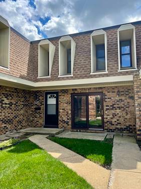 7816 Woodward Unit 40-4G, Woodridge, IL 60517