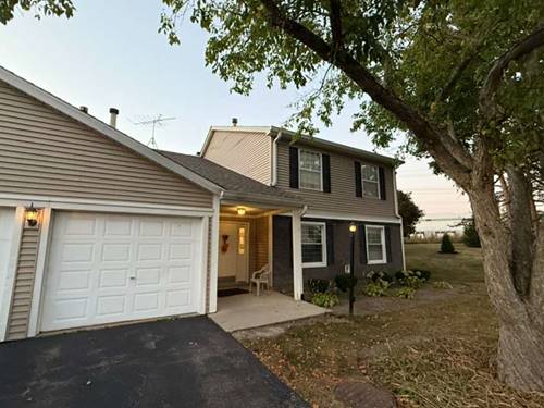 320 Newport Unit A2, Bartlett, IL 60103