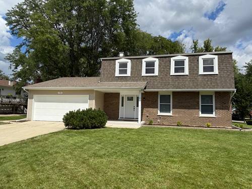 1581 Groton, Wheaton, IL 60189