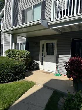 1326 Barclay, Deerfield, IL 60015