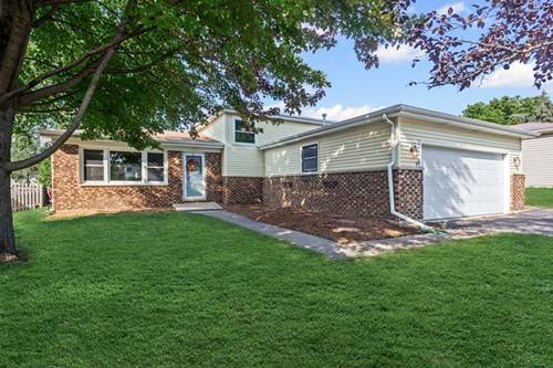 1718 Patricia, St. Charles, IL 60174