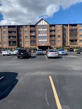 10420 Circle Unit 22B, Oak Lawn, IL 60453