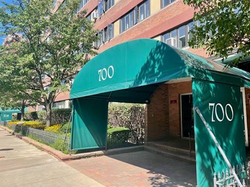 700 W Bittersweet Unit 308, Chicago, IL 60613