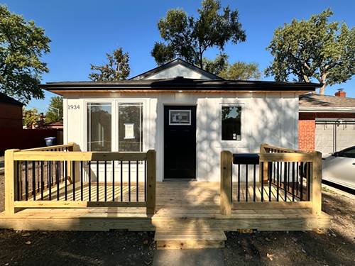 1934 S 20th, Maywood, IL 60153