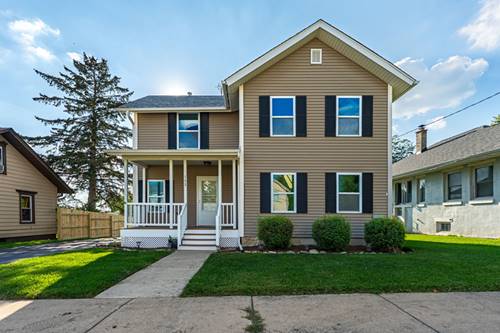 133 S View, Hinckley, IL 60520