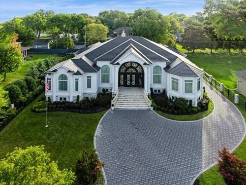 2315 N Arlington Heights, Arlington Heights, IL 60004
