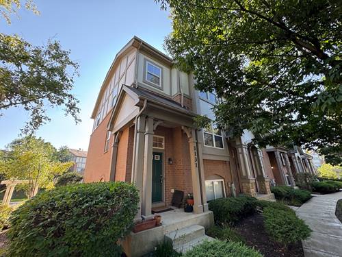 1131 N Claremont, Palatine, IL 60074