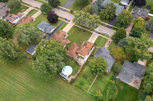 1038 Martingale, Bartlett, IL 60103