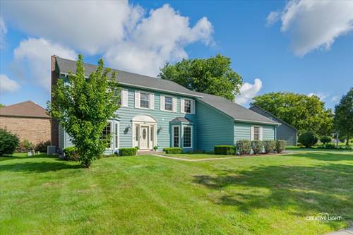 1423 Meander, Naperville, IL 60565