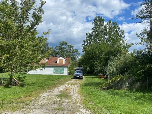 22615 State, Steger, IL 60475