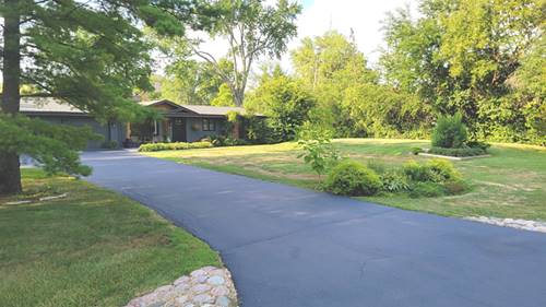 83 Wildwood, Barrington, IL 60010
