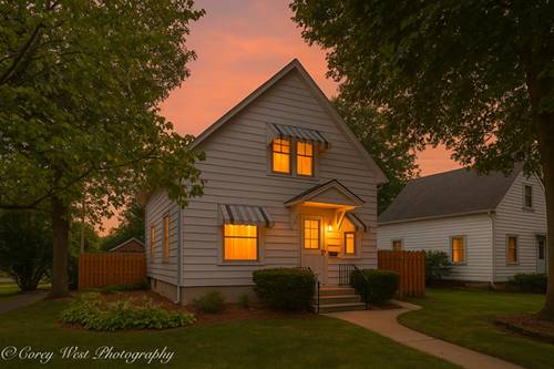 928 N 14th, Dekalb, IL 60115