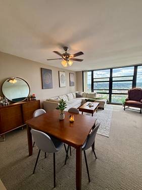 3001 S Michigan Unit 2104, Chicago, IL 60616