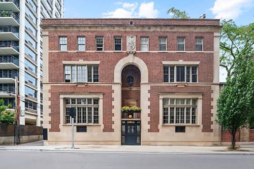 50 W Schiller Unit 2G, Chicago, IL 60610