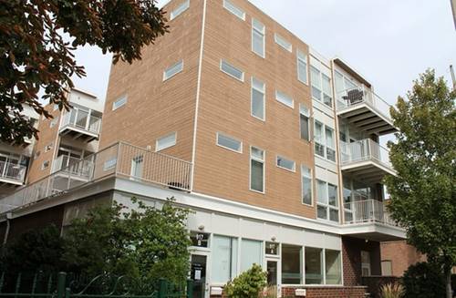 915 S Oak Park Unit 2B, Oak Park, IL 60304