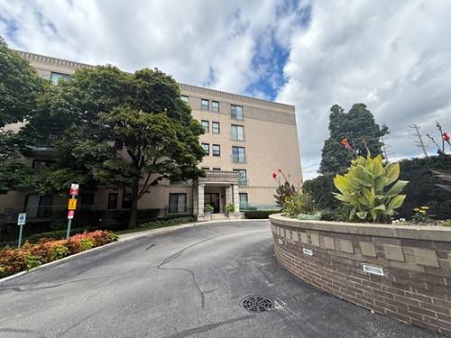 4757 Howard Unit 201, Skokie, IL 60076