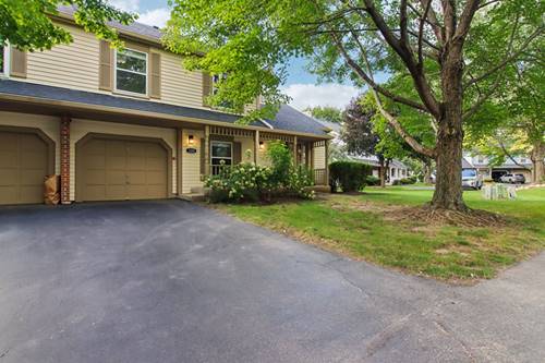 1329 Queensgreen, Naperville, IL 60563