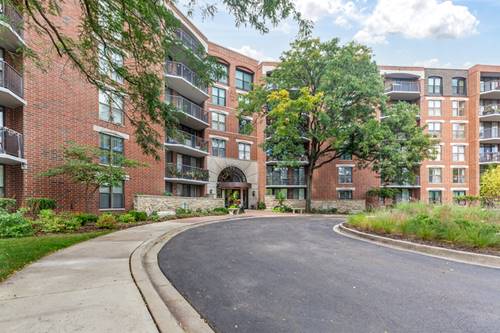 511 Aurora Unit 104, Naperville, IL 60540